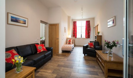 4 Star Gold Cottage image