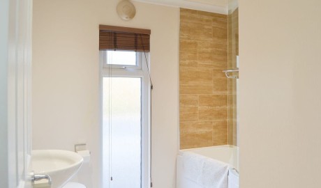 Wheelchair-Friendly Country Lodge image