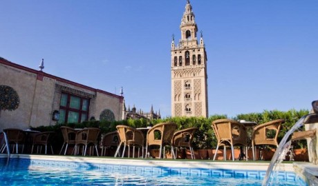 Historic City Centre Hotel image