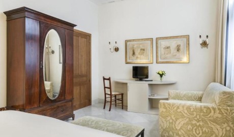 City Centre Boutique Hotel image