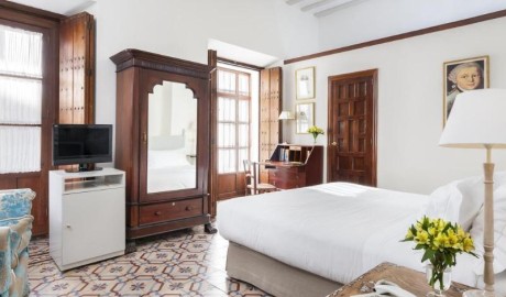 City Centre Boutique Hotel image