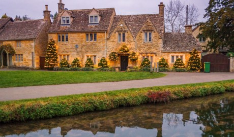 Christmas in the Cotswolds - Coach holiday image