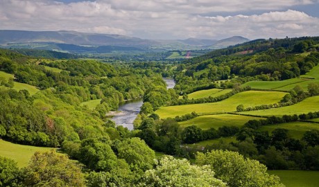 Explore South Wales - Coach holiday image