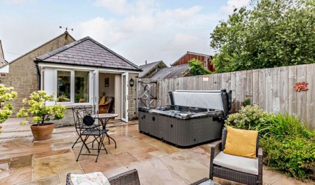 Vicarage Farm Cottage image