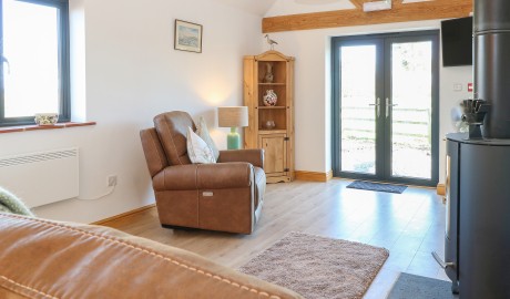 1 Stud Cottage image
