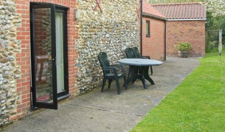 Mill Farm Barn image