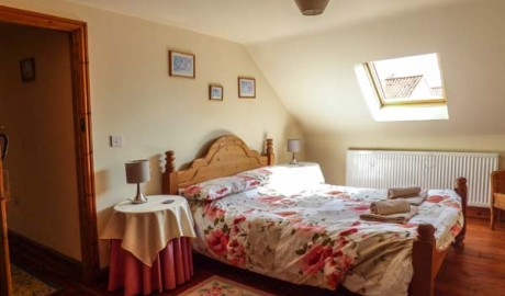 Mill Farm Barn image