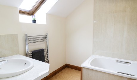 Tegid Cottage image