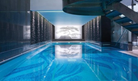 Luxurious London Hotel image