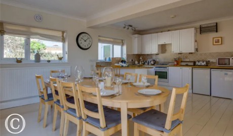 Coastal Pier View cottage image