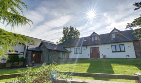 Derw Cottages image
