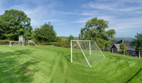 Derw Cottages image