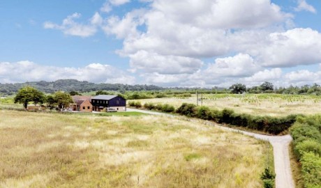 Scenic Barn image