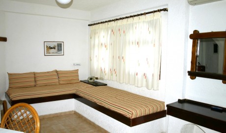 Studios & apartments image