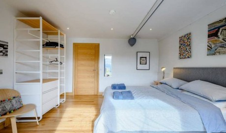 Countryside accessible lodge image