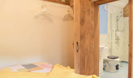 Wheelchair friendly cottage image
