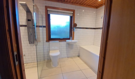 Accessible country cottage image