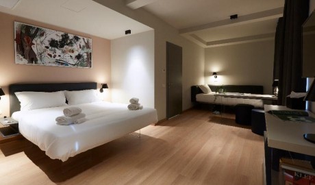 Accessible city hotel image