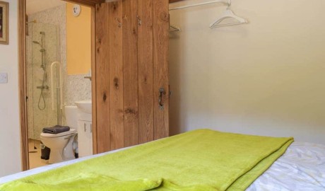 Accessible country cottage image