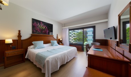 Accessible sea view hotel image