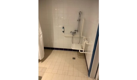 Shower chair