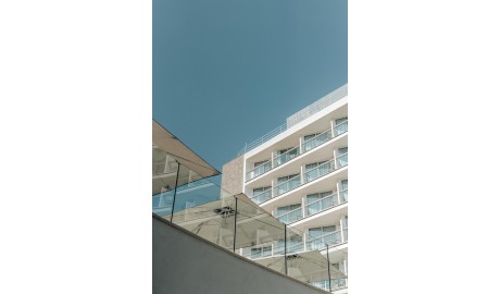 Wheelchair friendly beach hotel image