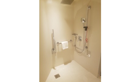 Luxury 5 star hotel, South bank of the River Thames image