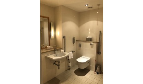 Accessible 4 star hotel image
