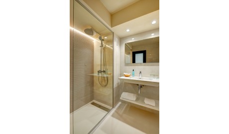 Accessible Beach Aparthotel image