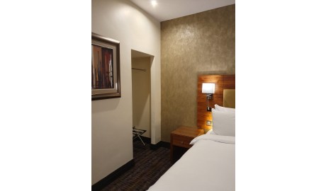 Edwardian Hotel image