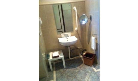 Luxury Hotel Golf & Spa image