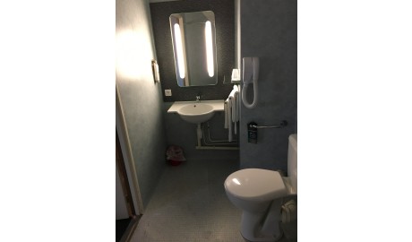 Accessible hotel image