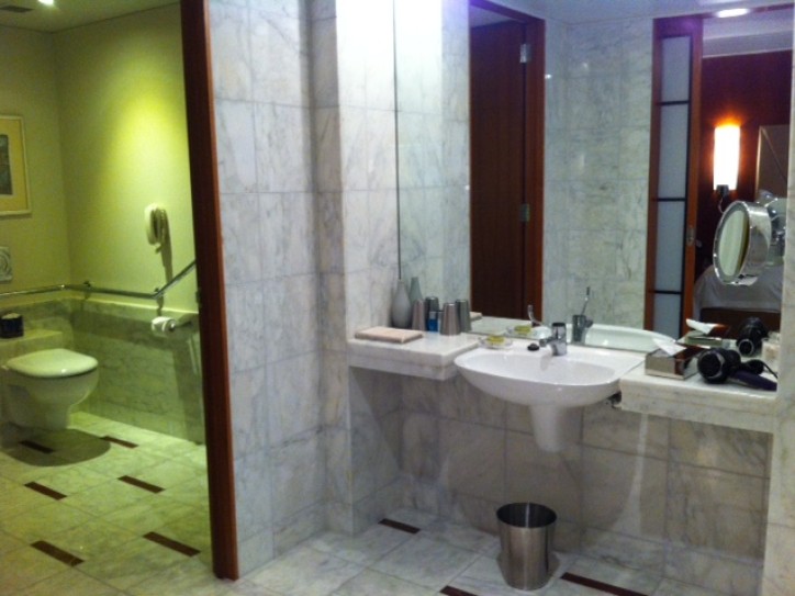 Luxury 5-Star Hotel Card image