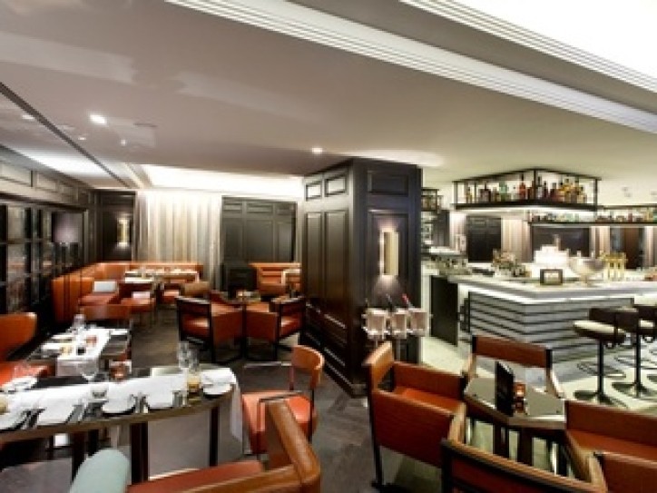 Charming 5 star hotel Card image