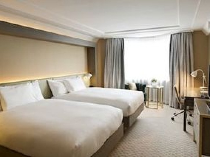 Charming 5 star hotel Card image