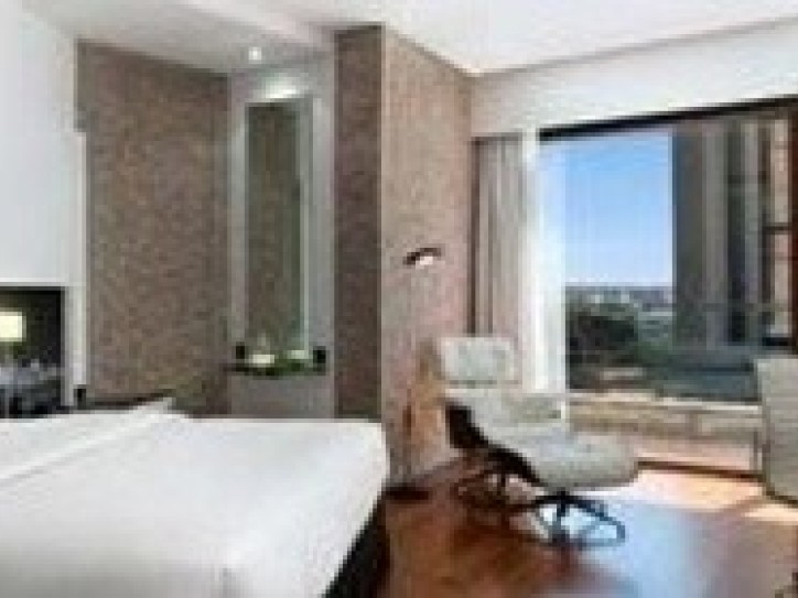 Luxury 5 star hotel Card image