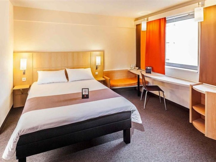 Economy 3-Star Hotel Card image