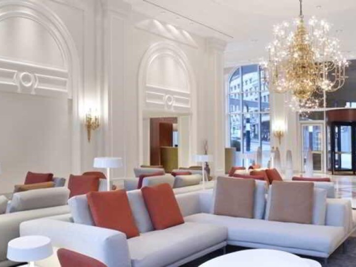 Luxury 5 star hotel Card image