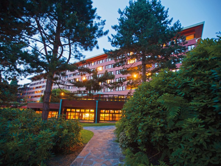 Disney's Sequoia Lodge Card image