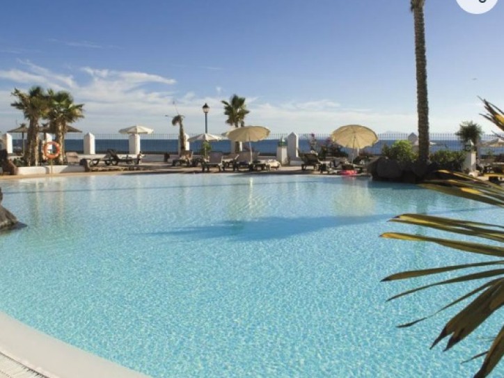 Wheelchair friendly beach hotel Card image
