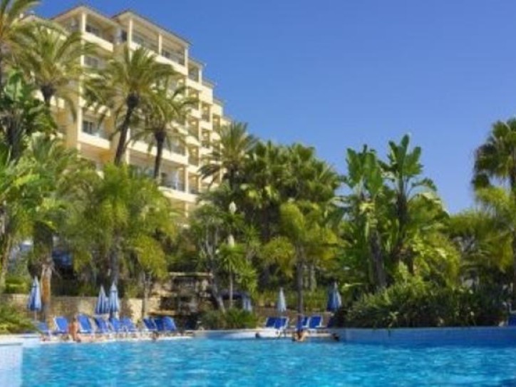 Wheelchair friendly beach hotel Card image