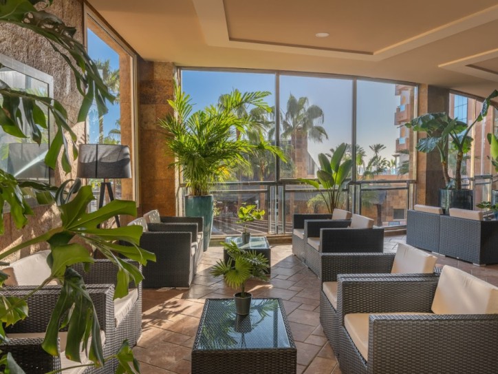 Wheelchair-friendly beach hotel Card image
