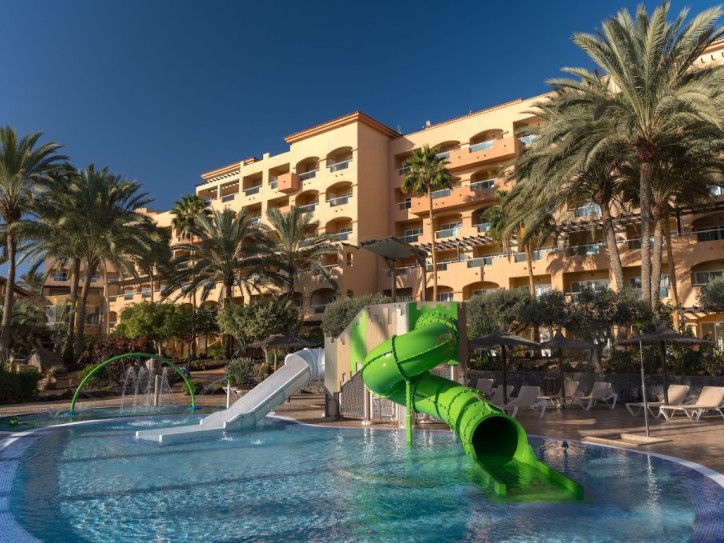 Wheelchair-friendly beach hotel Card image