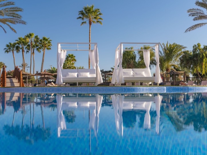 Wheelchair-friendly beach hotel Card image