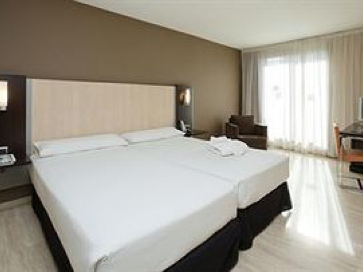 Accessible Beach and City Break Hotel Card image
