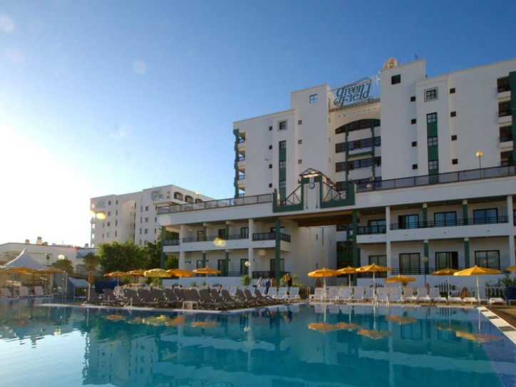 Wheelchair friendly beach hotel Card image