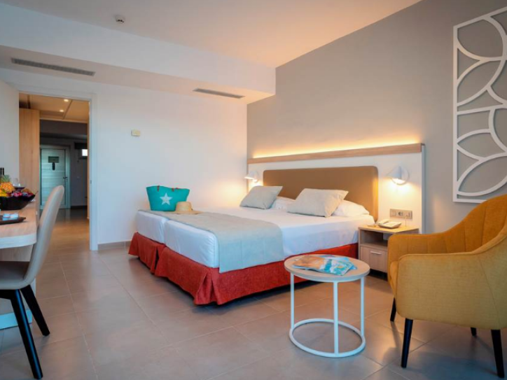 Beach Front Hotel Card image