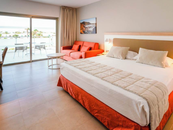 Beach Front Hotel Card image