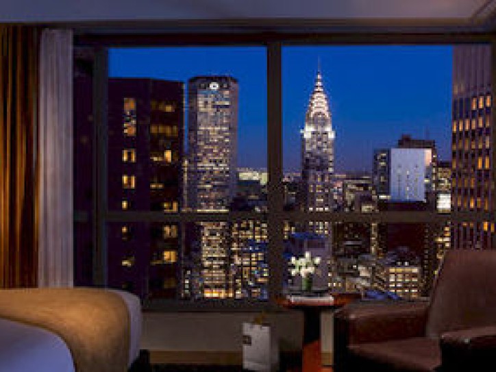Broadway Hotel Card image