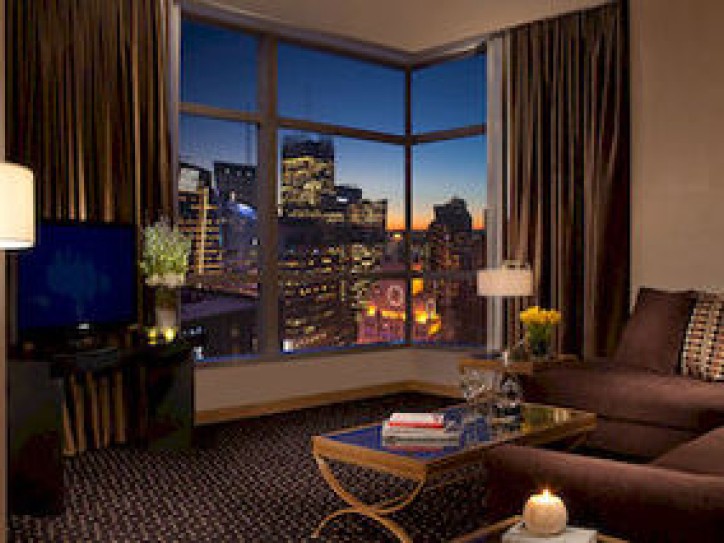 Broadway Hotel Card image